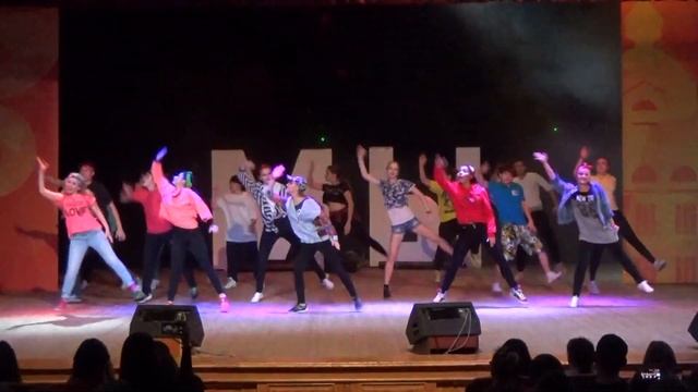 Танец "Мы". Quest Pistols Show - Непохожие