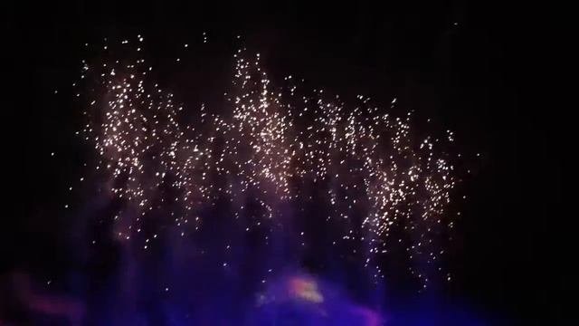 Сингапур , поющие фонтаны, лазерное шоу -Sentosa