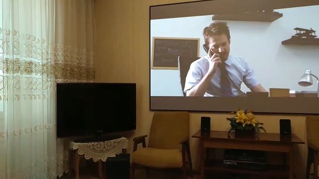 Epson TW5300 и светоотражающий экран.