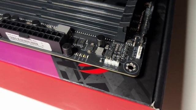 Материнская плата Asus ROG Z590-F WIFI - Обзор