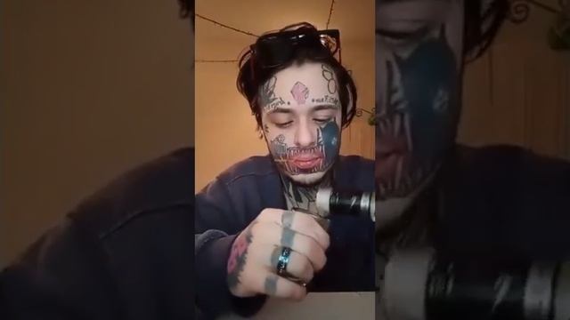 Максим о том как работал на авто мойке, и о своем поступке,о котором он жалеет до сих пор