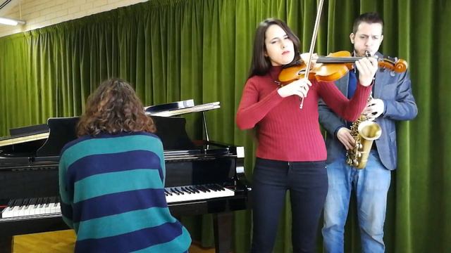 SMILE - Voice/Violin, Sax & Piano