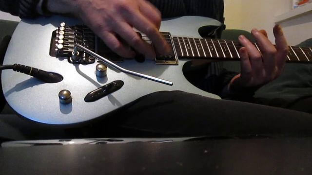Improvisatie Ibanez s series s470  en Looper Ik noem dit  SPACE 11