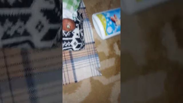 Прокалываю ушки Злате - читайте описание