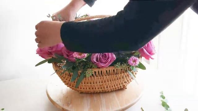Arranging A Fresh Rose Basket - Made With Love To Support UCAs 2020 Fundraising Campaign