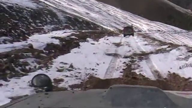 4x4 Adventures. Kazakhstan. Страшный снежный спуск.Казахстан, джипы