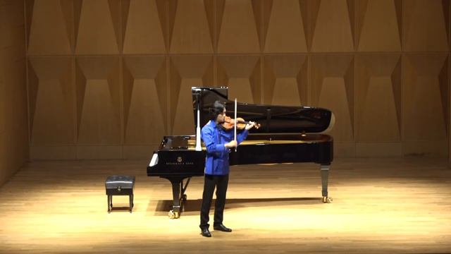 Bach: Partita for Solo Violin No. 3 in E major, BMV 1006 - 6. Bouree