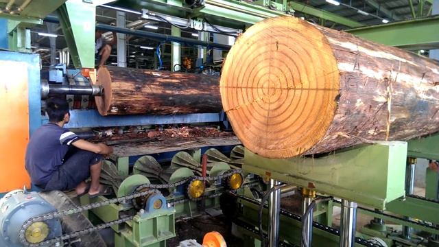 9' Log Charger & Rotary Veneer Lathe Дерево пилинг машина | Plywood Machinery | HONG SHING MACHINER