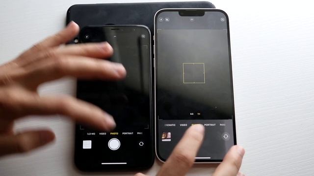 iPhone 14 Plus Vs iPhone XR! (Comparison) (Review)