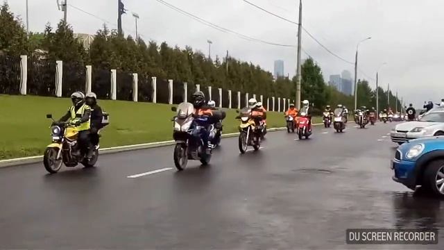 В этом видео вы увидите 2000 мотоциклов