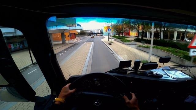 CITY POV TRUCK DRIVING Mercedes Actros
