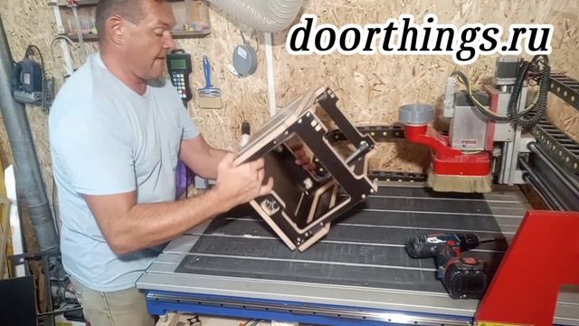 Столик для Makita SP 6000, с креплением на ящик Makita