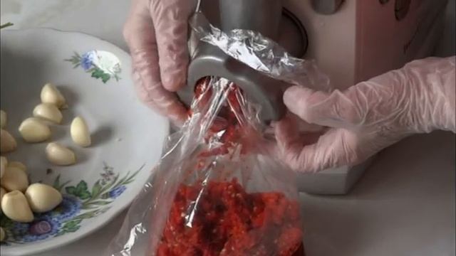 Хрен жгучие...Крутим на мясорубке. Берегите очи!?