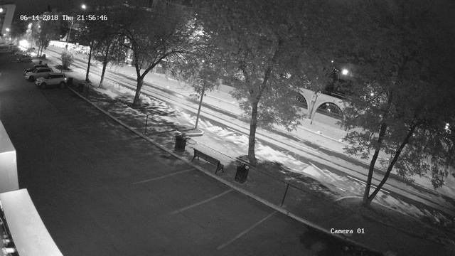 Ночной тест Hikvision DS-2CD2385FWD-I парковка высота 4 метра
