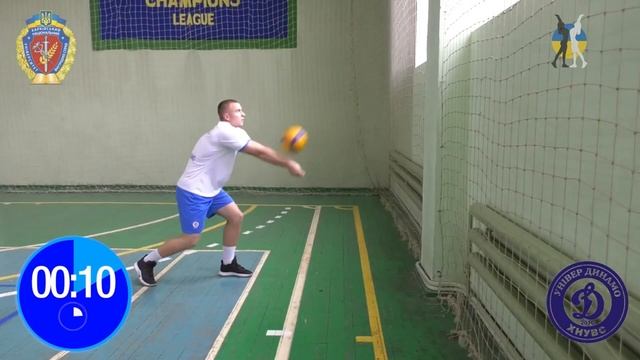 Прийом та передача м'яча у волейболі