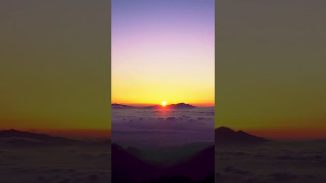 Восход солнца в горах