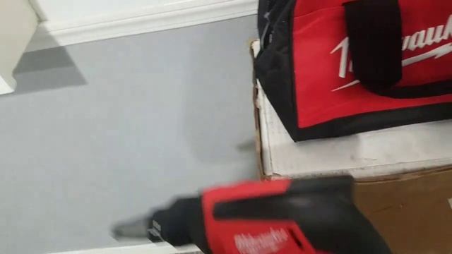 Milwaukee Drywall Screw Gun Review!
