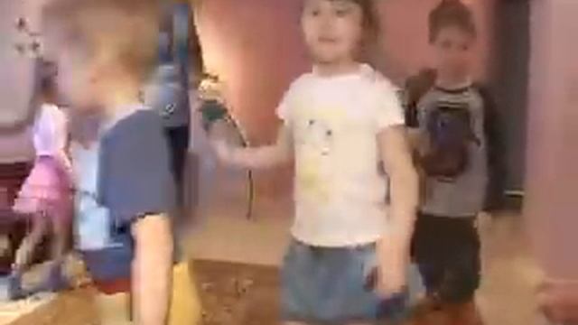 В детский сад требуются воспитатели!