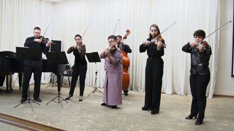 В последние дни апреля свою юбилей отпраздновал струнный ансамбль «Рондо»