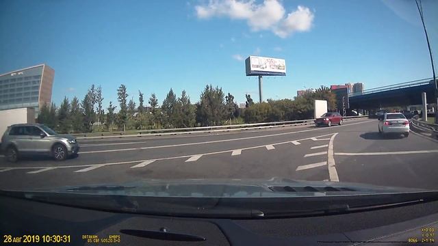 Оно вам надо? Беспричинная остановка 10 СБ. 28.08.2019 Рублевское шоссе.