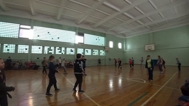 игра вышибала
