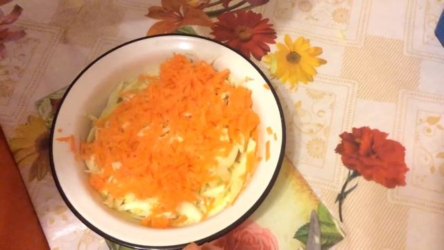Диетический рецепт  САЛАТ С КАПУСТОЙ
