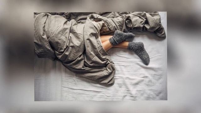 ВОТ ЧТО ПРОИЗОЙДЕТ С МОЗГОМ, ЕСЛИ СПАТЬ В НОСКАХ!