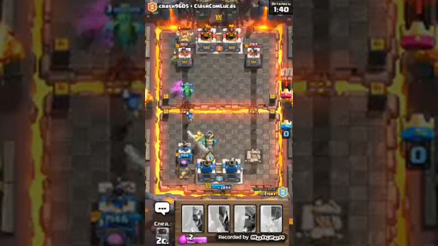 Играем в клеш рояль и абазриваем приложение Pandao