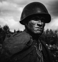 Красноармейцы отбиваются от фашистов в шахте. Донбасс 1942г. Пересказ произведения Гроссмана «Жизнь»