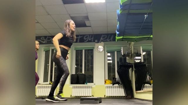Новогодняя связка для степ-аэробики #степаэробика