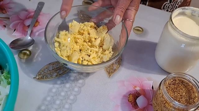 Весенний салат с изюминкой. Оригинально и очень сытно