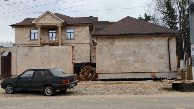 Передвижение кирпичного гаража, 1,5 часа треша. Лажанул но вырулил.