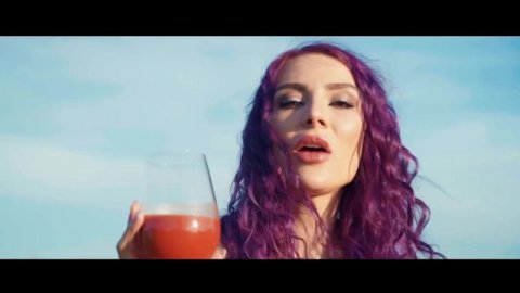 Ника Вайпер Кровавая Мэри