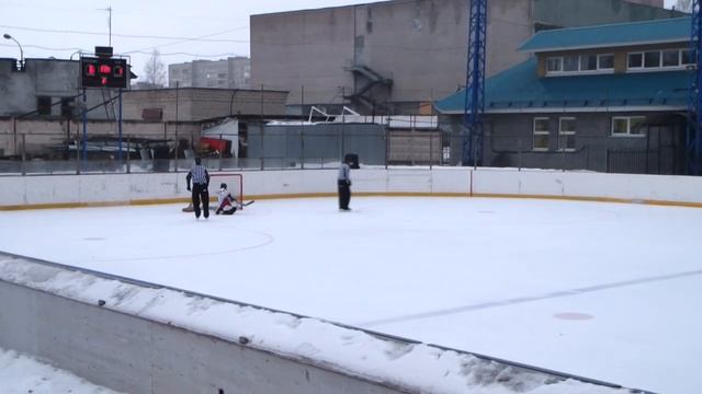 Веселый ролик про судей и вратаря