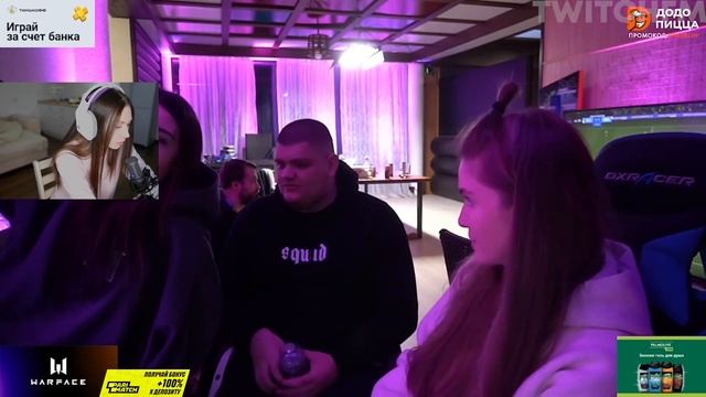 Fruktozka смотрит.Топ Моменты с Twitch  Разрывные Анекдоты Бустера  Звонок из Банка  Stream Hous