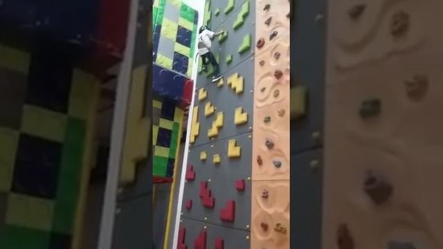 Escalando en Megaland