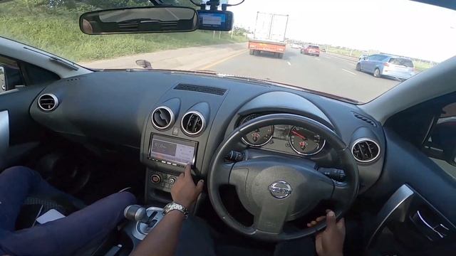 FIZ O REVIEW DO NISSAN DUALIS E O POLO QUIS DESAFIAR DURANTE OS TESTES DE CONDUÇÃO