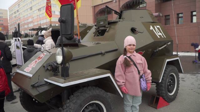 Новоуренгойцы на городской площади отпраздновали День  Победы