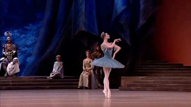 RAYMONDA - Variation Act 3 Olga Smirnova - Bolshoi Ballet