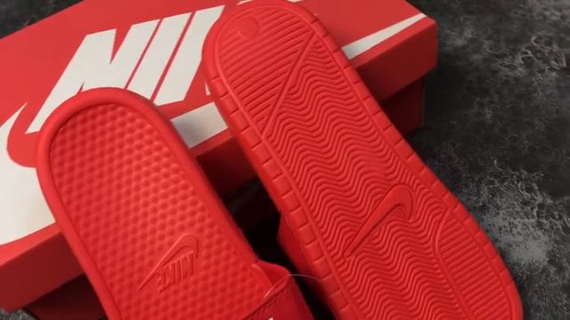 Сланцы/шлепки Nike(красные)