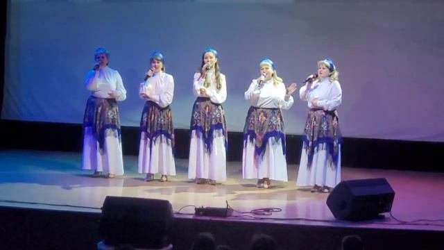 Земля родная* (кавер версия), вокальный ансамбль 
