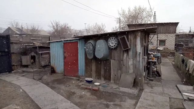 г. Семей 22.04 2021 идёт снег.