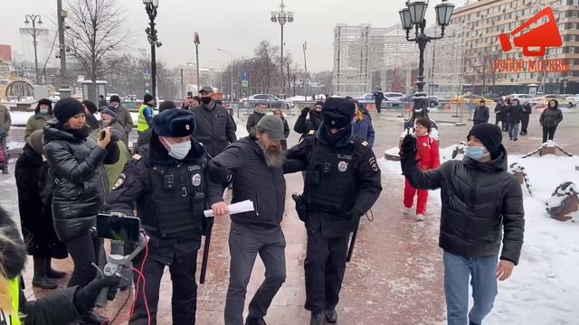 Задержания полицией на Пушкинской площади в Москве