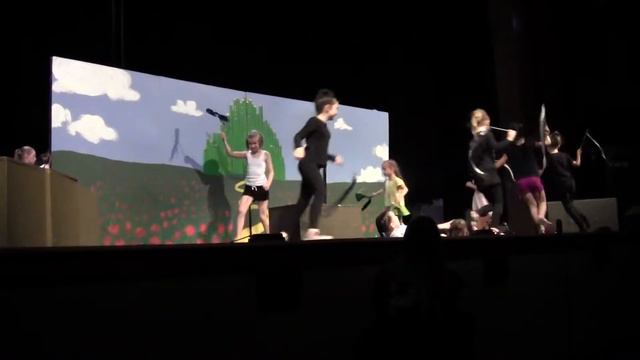 Wizard of Oz- Kinsley's Final Scene and Attempt at a Bow