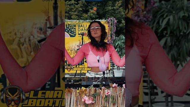 Lena Bortnik-Bali Dance Live Disco  Funky House 19