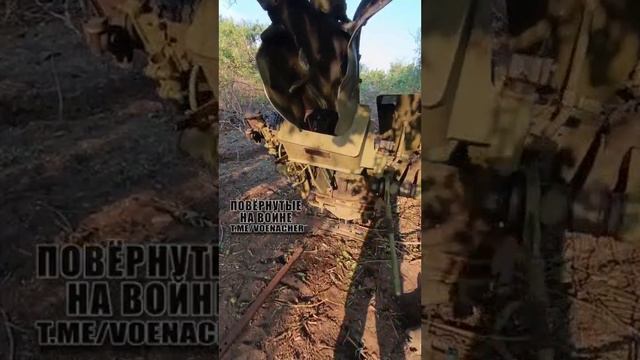 Уничтоженное украинское орудие Д-30 в результате взрыва снаряда внутри ствола.