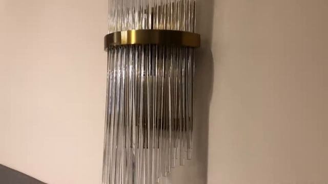 Купить подвесную люстру из стекла можно в Ставрополе в шоу-руме Svet da Vinci