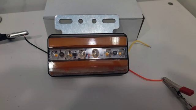 боковые габариты с подсветкой вниз