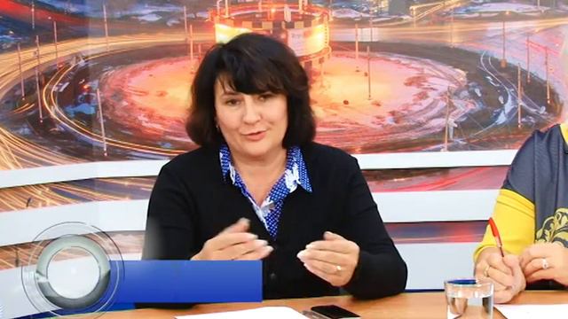 "Текущий Момент". Гости в студии: Елена Гусева, Анна Немоляева и Елена Малышева.