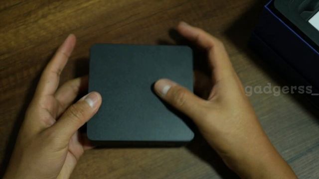 Unboxing de la Mini PC Intel NUC 12 Pro Kit NUC12WSKi7